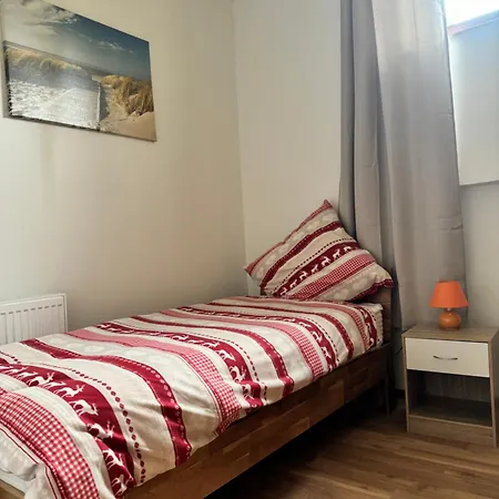 Naila Apartment *
